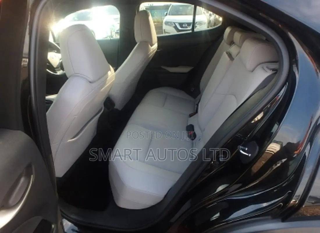 Lexus UX 200 2019 Black