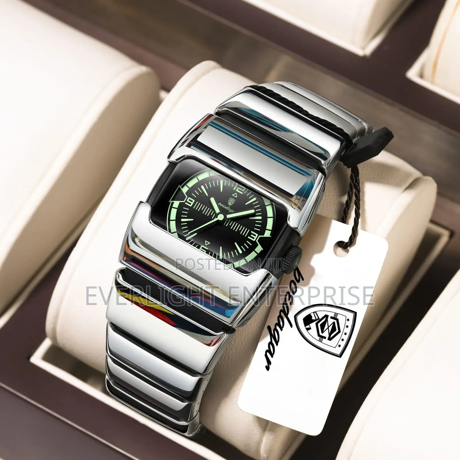 Luminous Dial Poedagar Watch 846