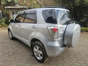 Toyota Rush 2014 Silver