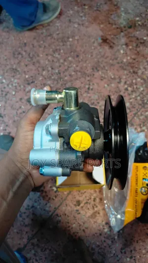 Toyota Hiace Shark/Hillux 3l/5l Engine Steering Pump