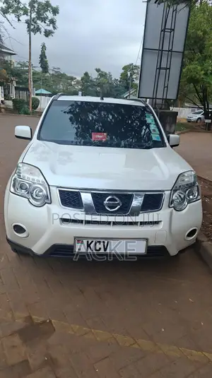 Nissan X-Trail 2012 White