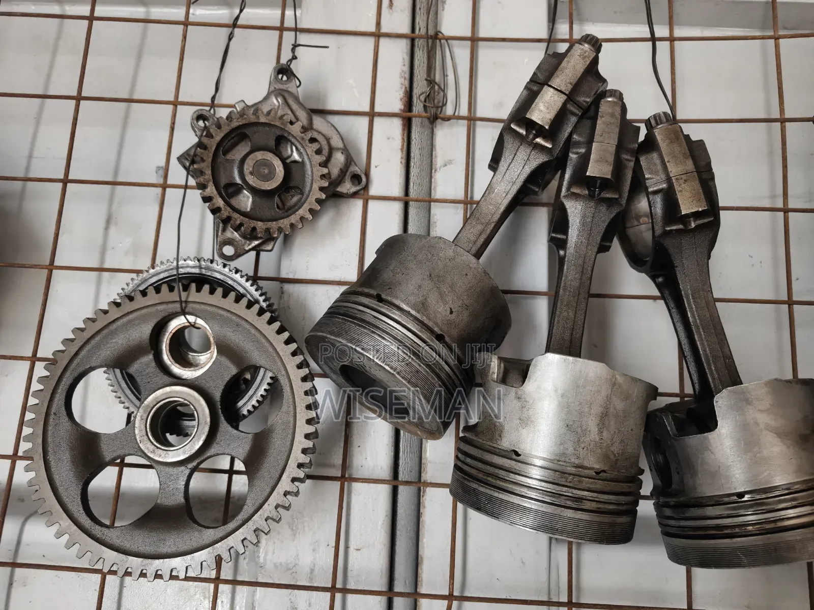 Isuzu 4.3 Pistons and Camshaft Rings