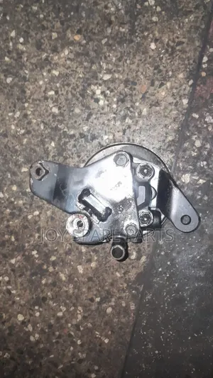 Nissan Hardbody QD32/TD27 Steering Pump