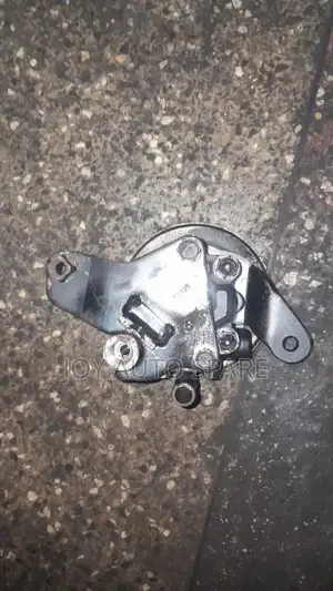 Nissan Hardbody QD32/TD27 Steering Pump