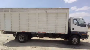 Mitsubishi Canter Fh215 Local 2018