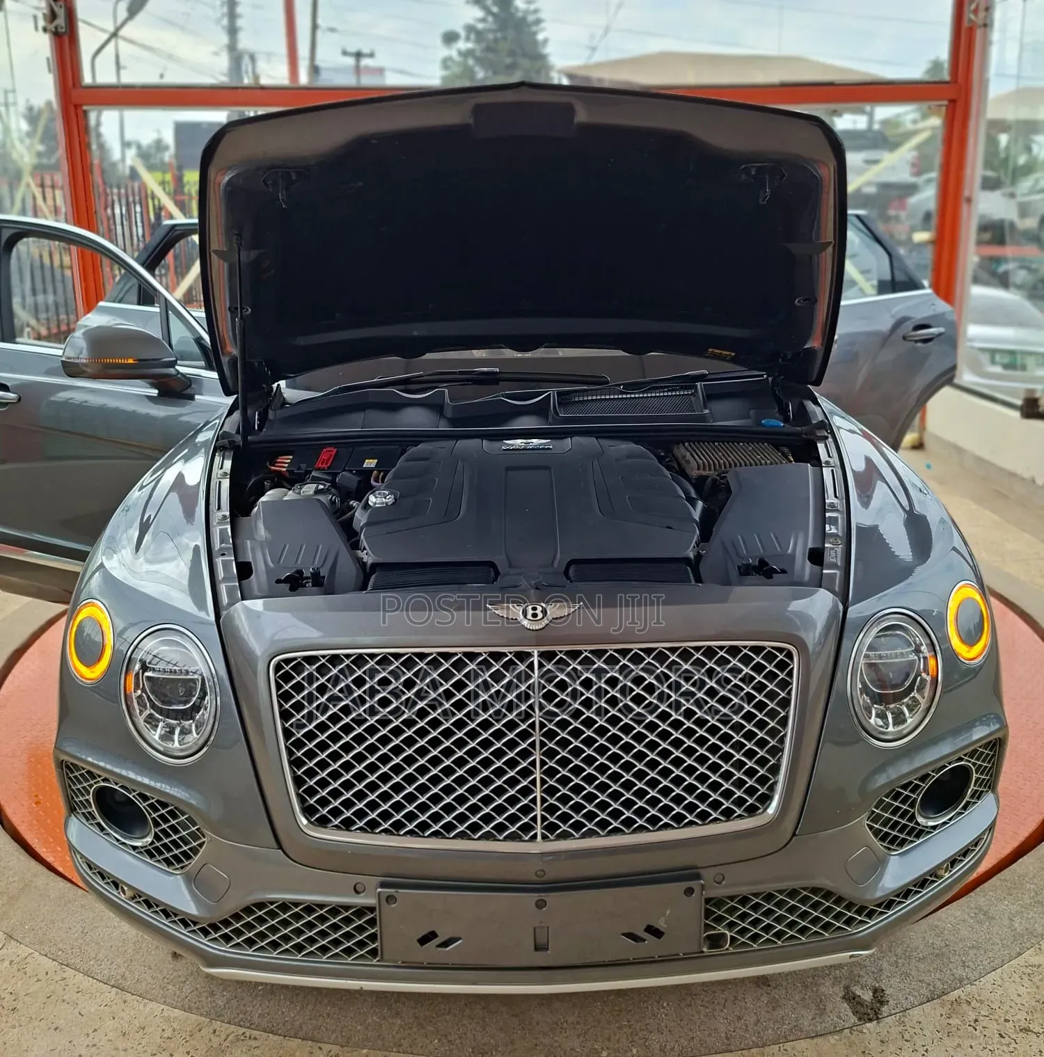 Bentley Bentayga 2018 Gray