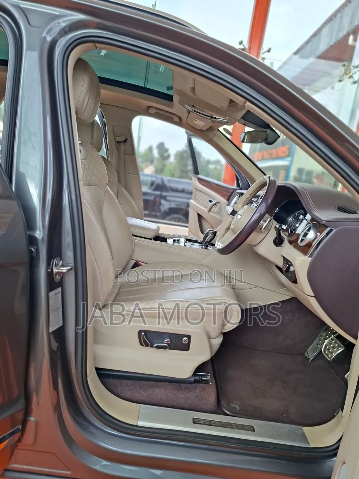 Bentley Bentayga 2018 Gray