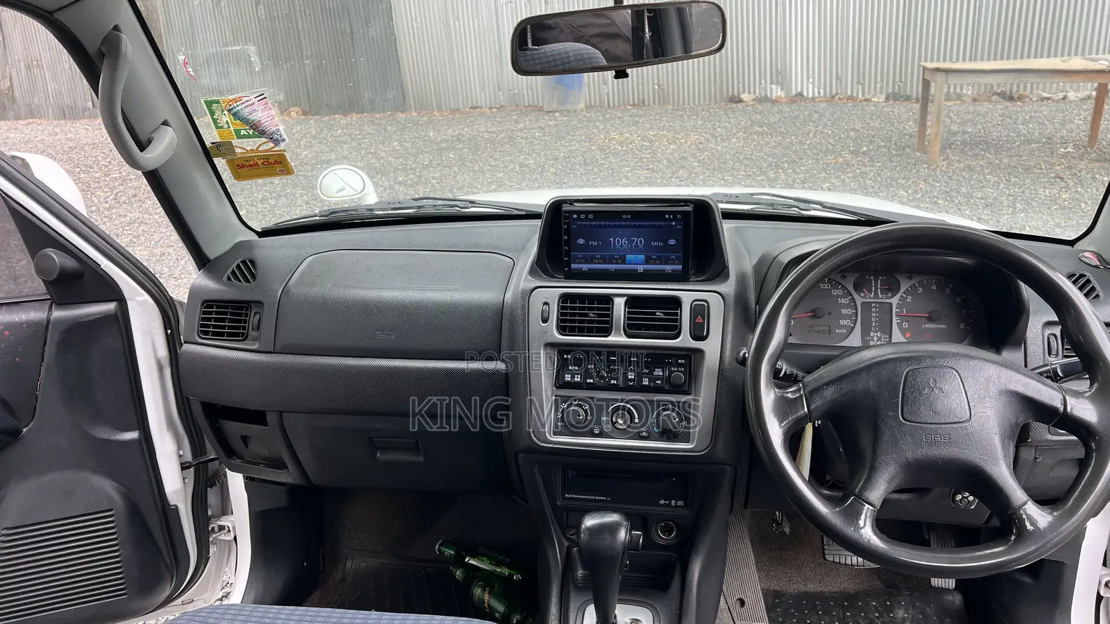 Mitsubishi Pajero IO 2000 White