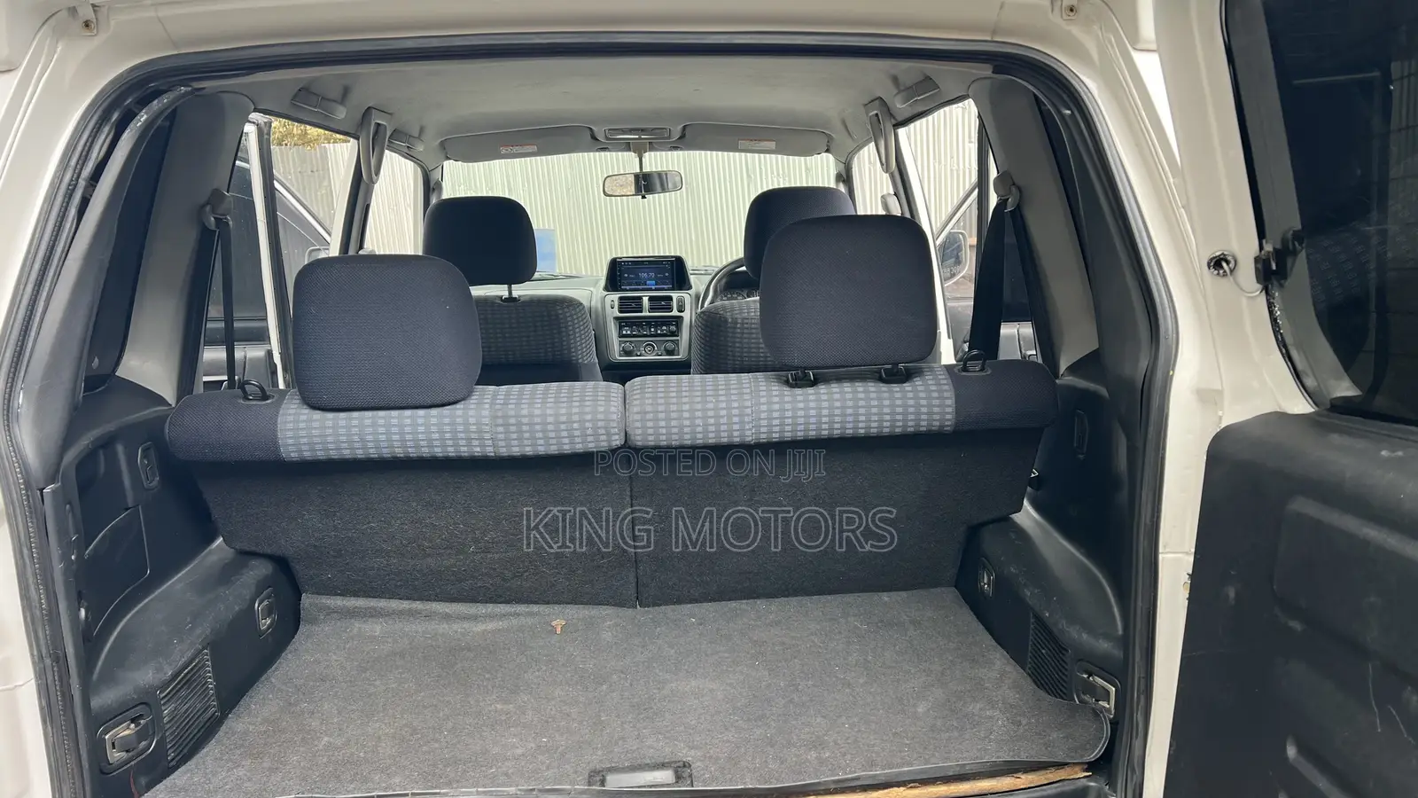 Mitsubishi Pajero IO 2000 White