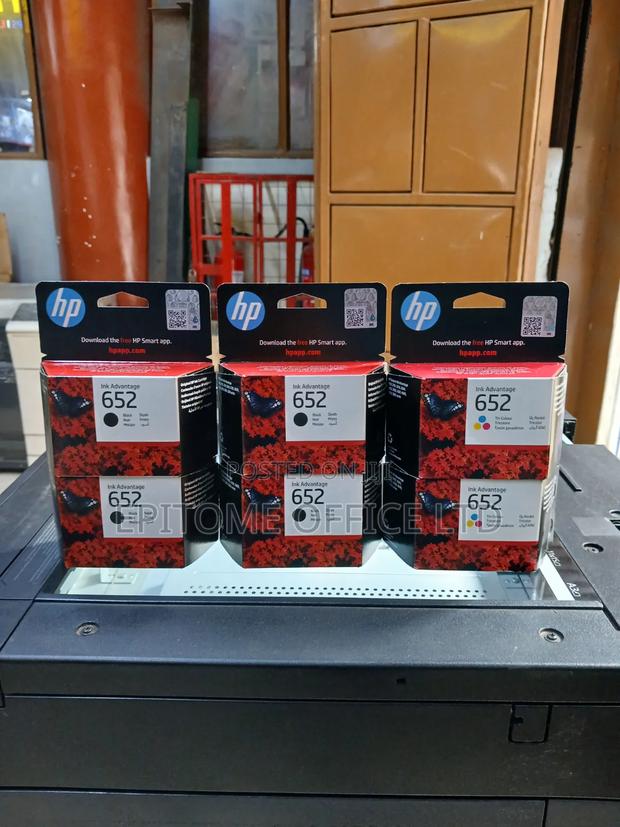 HP Inks 652 Tri-Color Black - main view