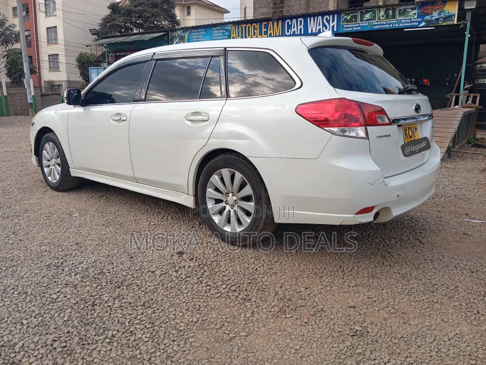 Subaru Legacy 2010 White