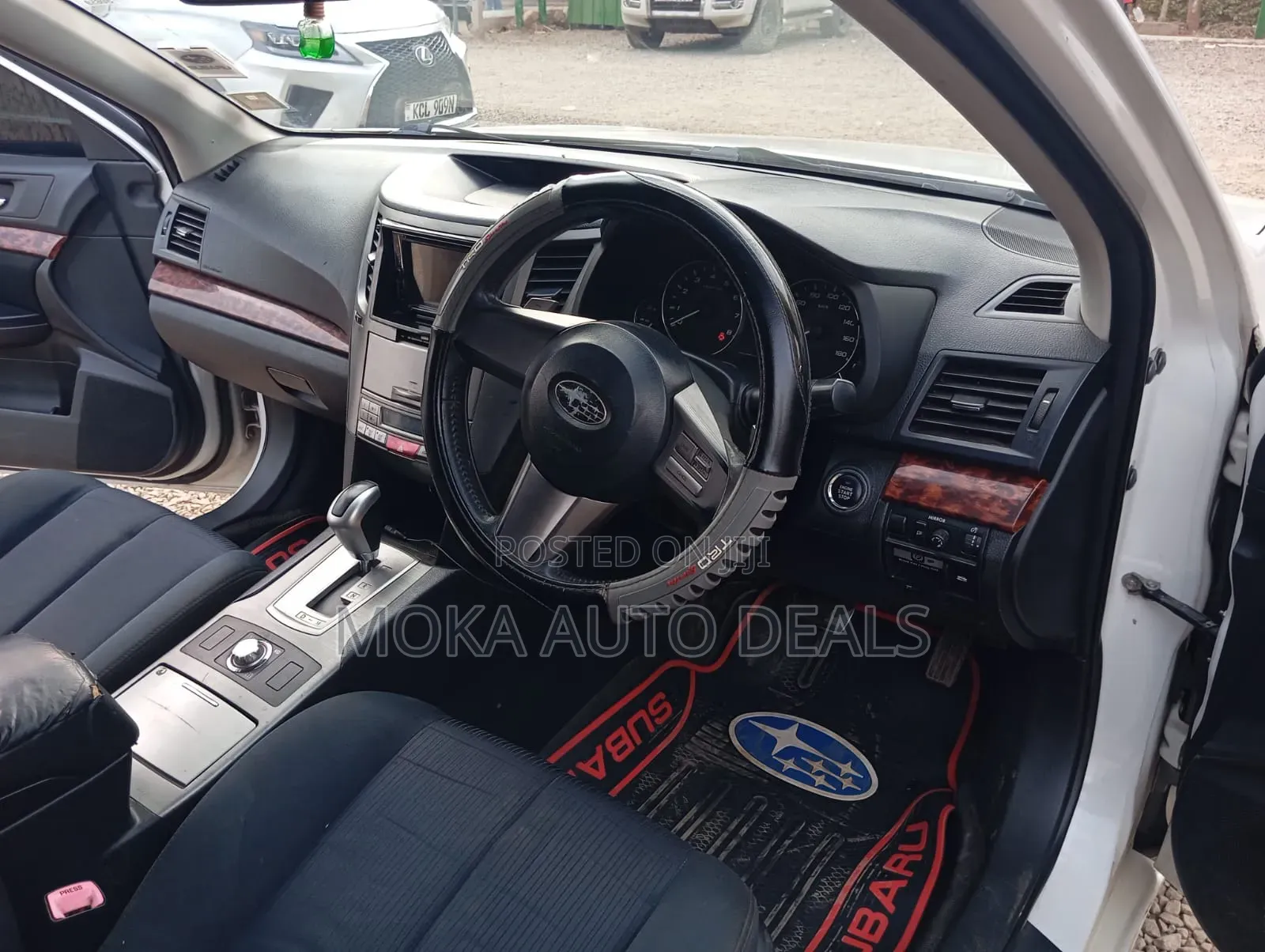 Subaru Legacy 2010 White