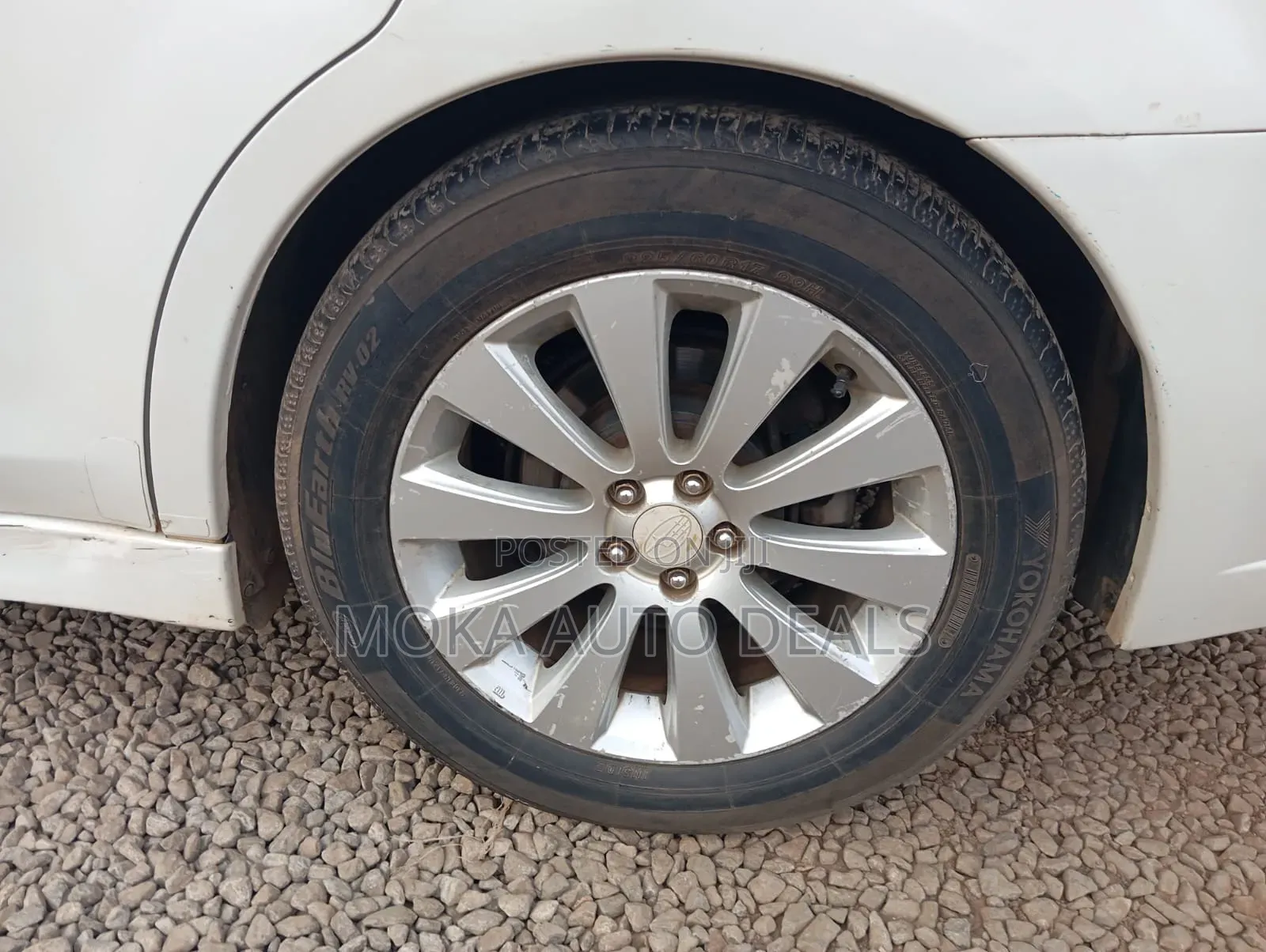 Subaru Legacy 2010 White