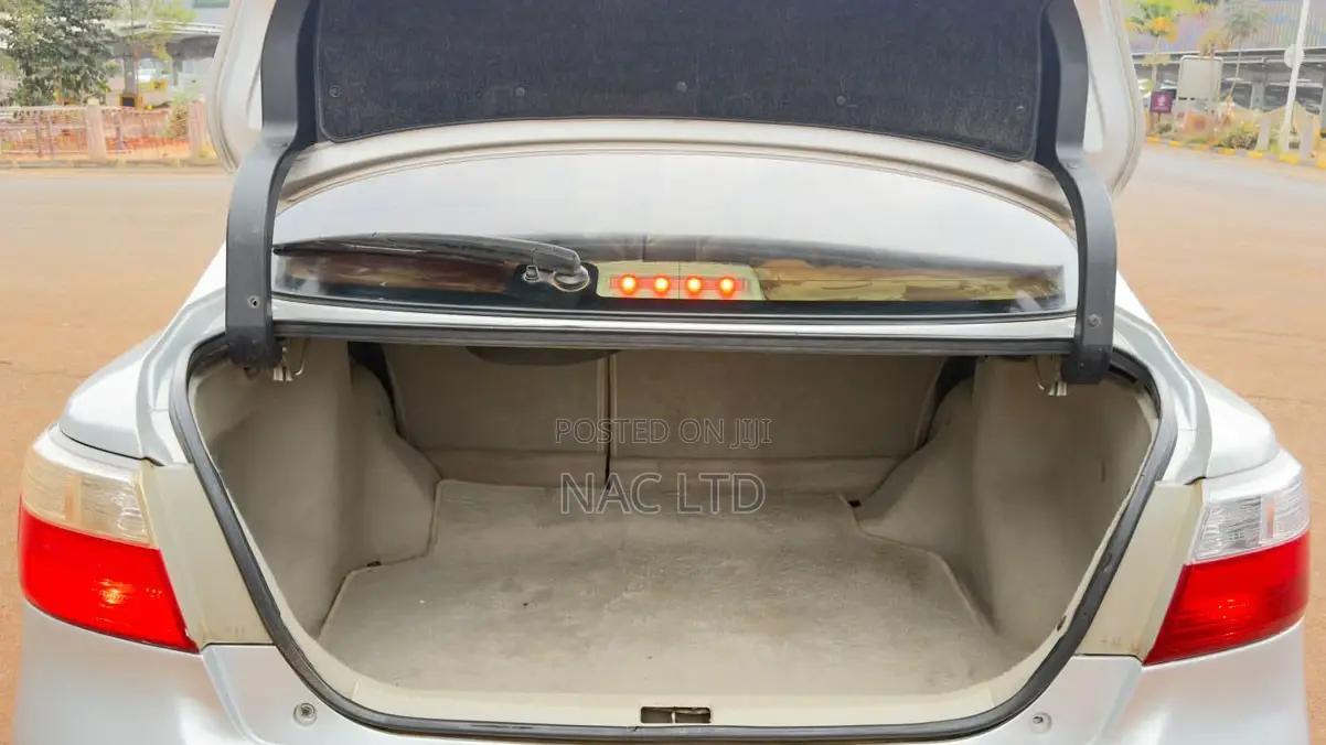 Toyota Premio 1.5 FWD 2009 Silver