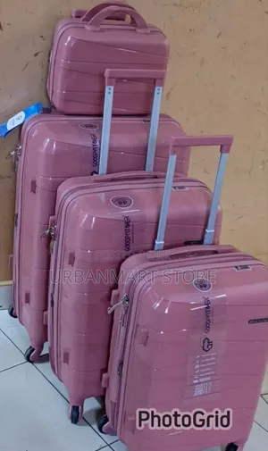 4 in 1 Luxurious Unbreakable Suitcase Set – 4 PCS