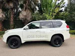 Toyota Land Cruiser Prado 4.0 Petrol TZ-G 2012 White