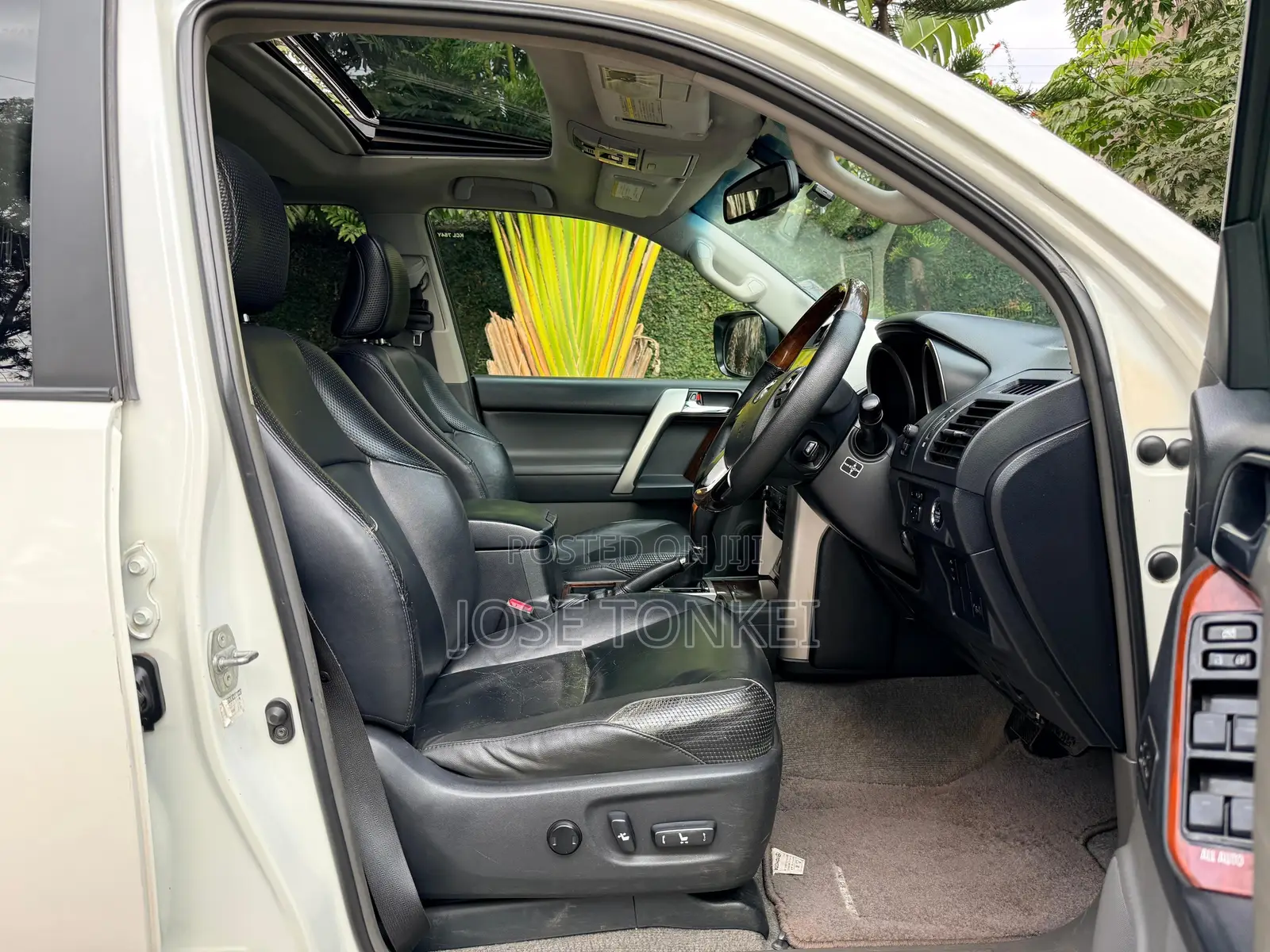 Toyota Land Cruiser Prado 4.0 Petrol TZ-G 2012 White