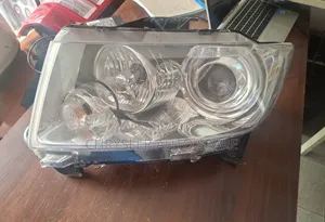 Jeep Grand Cherokee Wk2 2011 2013 Headlight
