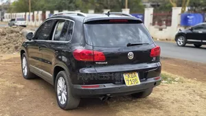 Volkswagen Tiguan 2013 Black