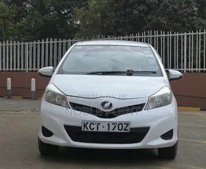 Toyota Vitz 2012 White