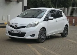 Toyota Vitz 2012 White