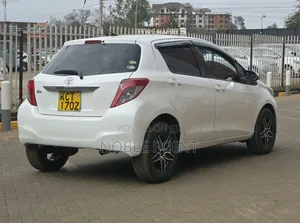 Toyota Vitz 2012 White