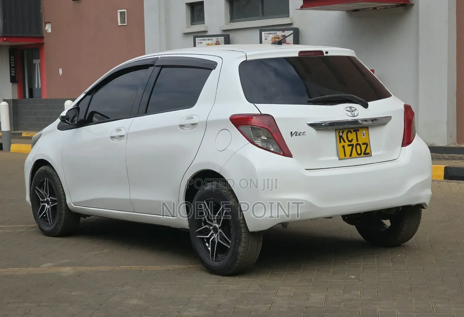 Toyota Vitz 2012 White