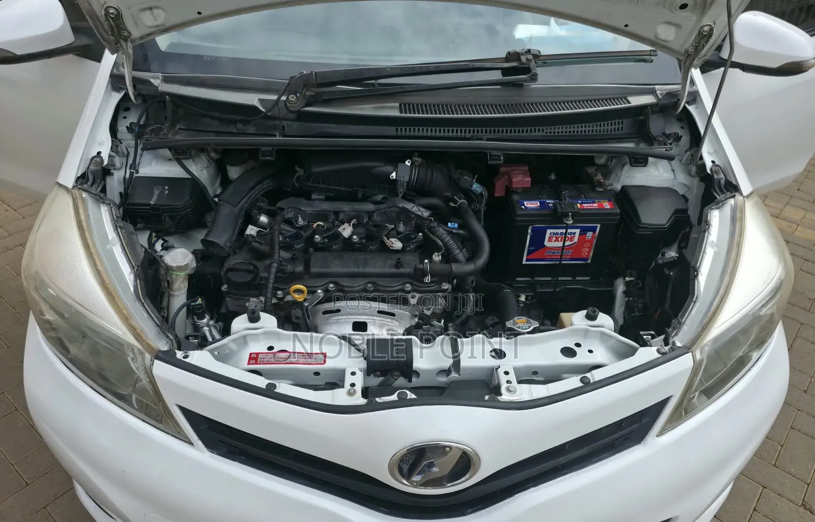 Toyota Vitz 2012 White