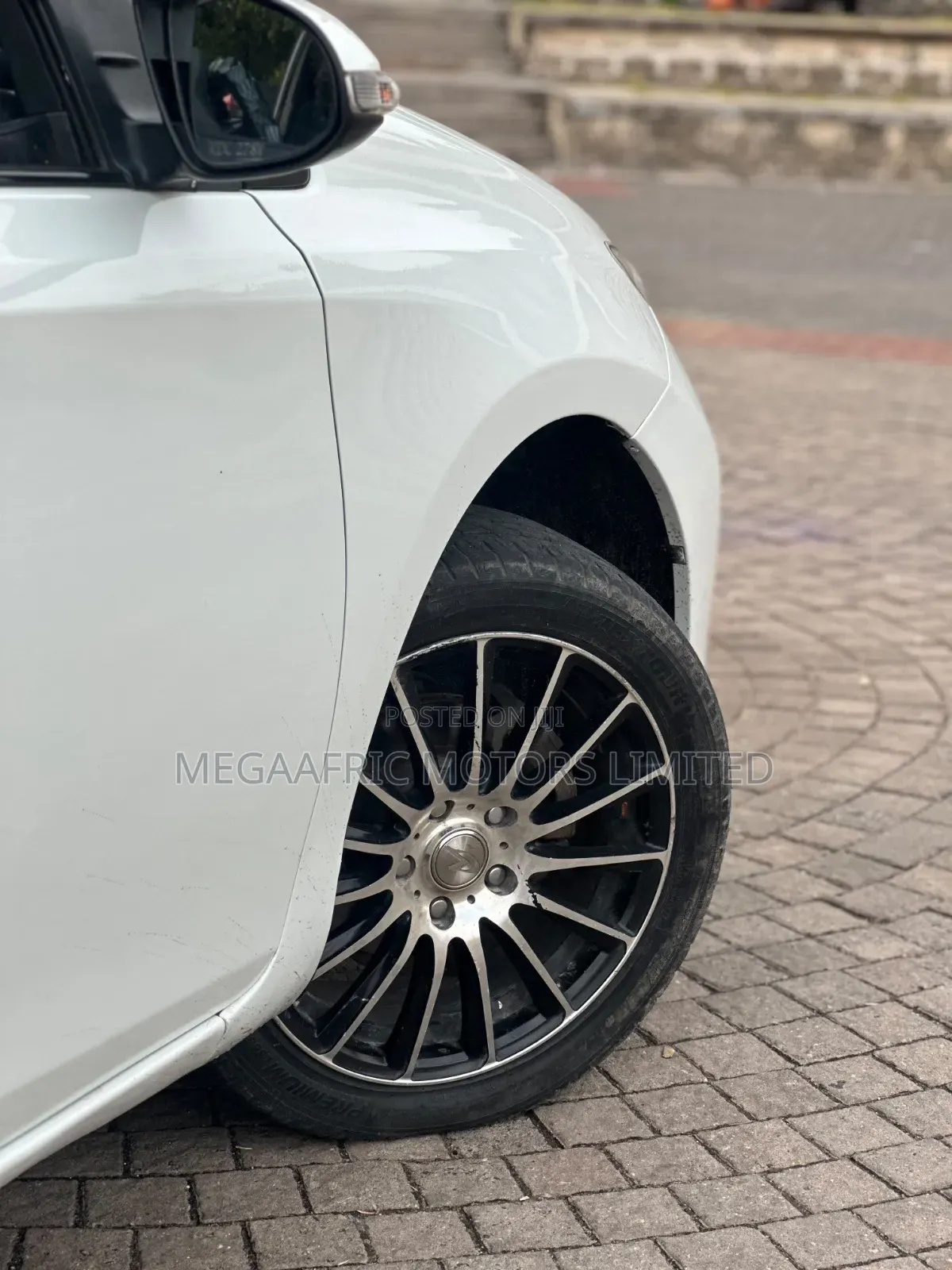 Toyota Auris 2013 White