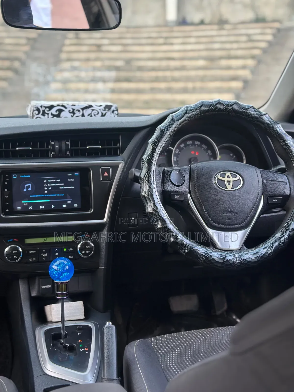 Toyota Auris 2013 White