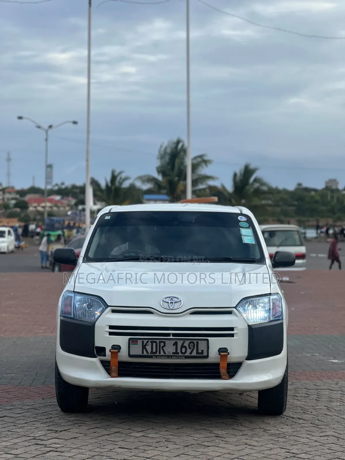 Toyota Probox 1.5 DX 2WD 2017 White