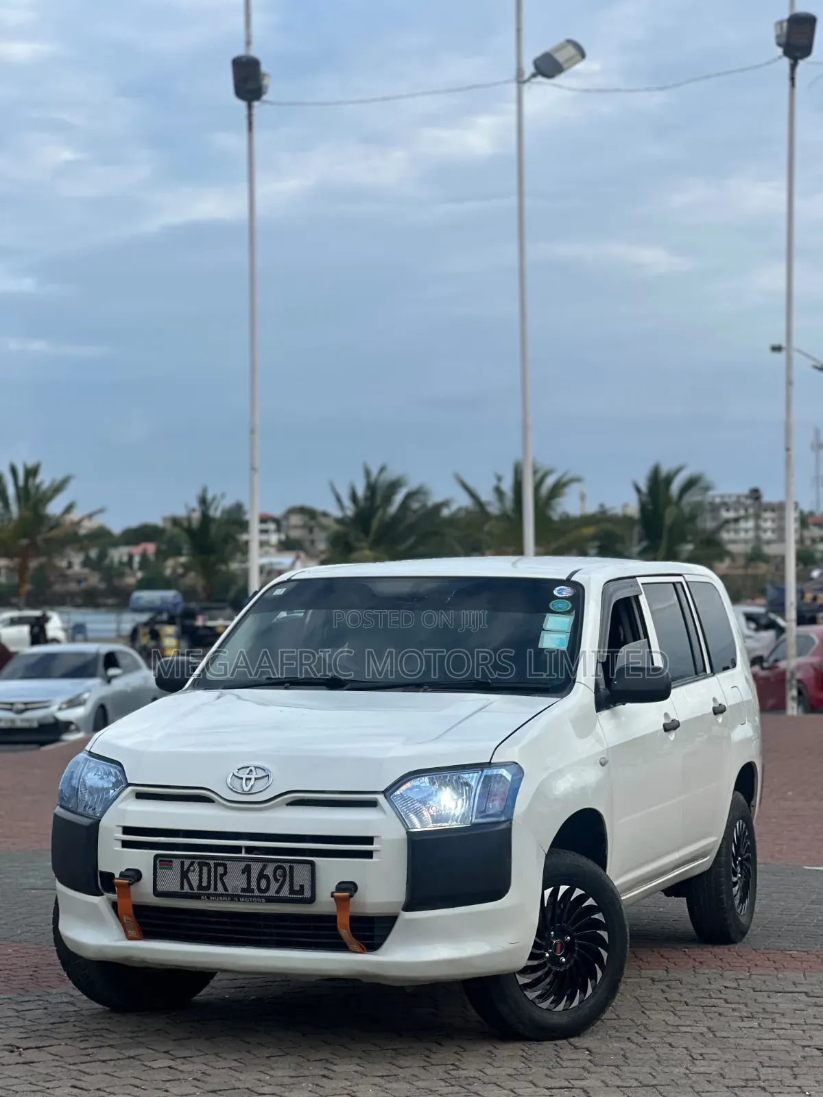 Toyota Probox 1.5 DX 2WD 2017 White