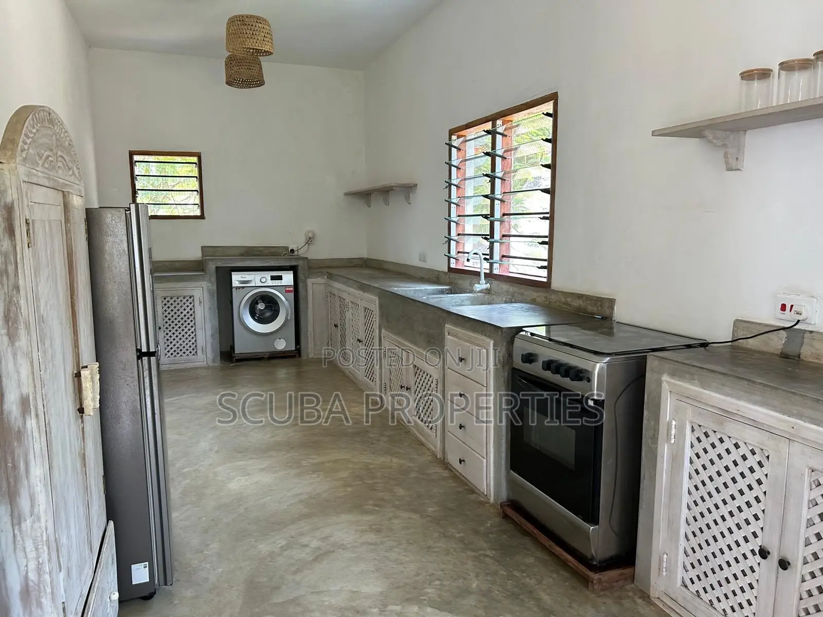 Furnished 2bdrm Apartment in Town Centre for sale