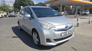 Toyota Ractis 2014 Silver