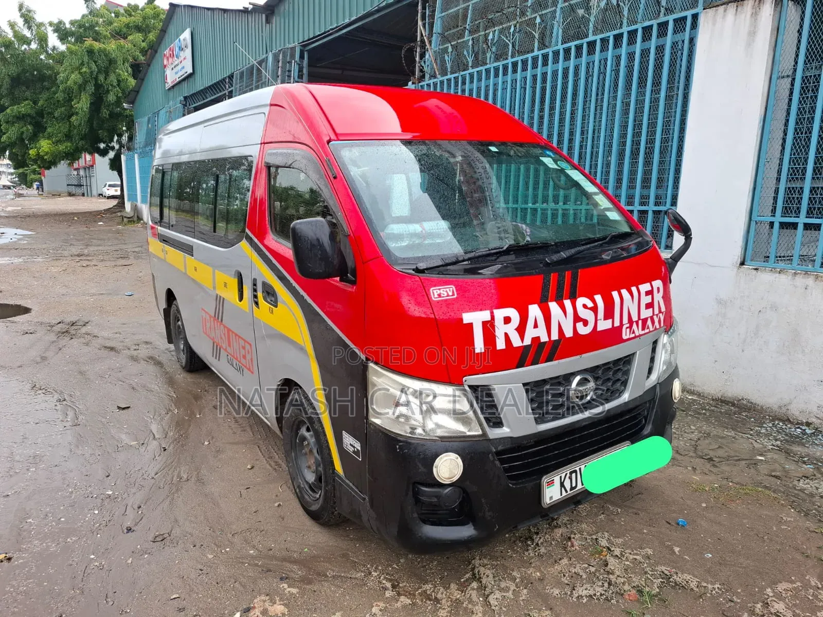 Nissan Caravan (Urvan) 2018 Silver