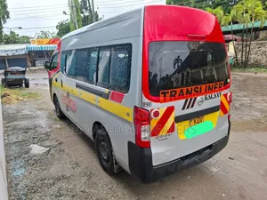 Nissan Caravan (Urvan) 2018 Silver
