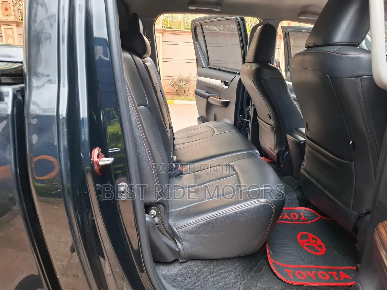 Toyota Hilux Revo Double Cab Deisel 2.4 RWD 2018 Black