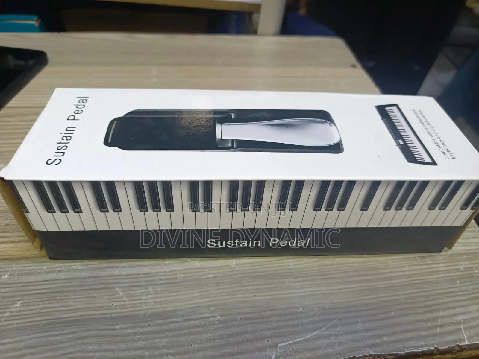 Sustain Pedal