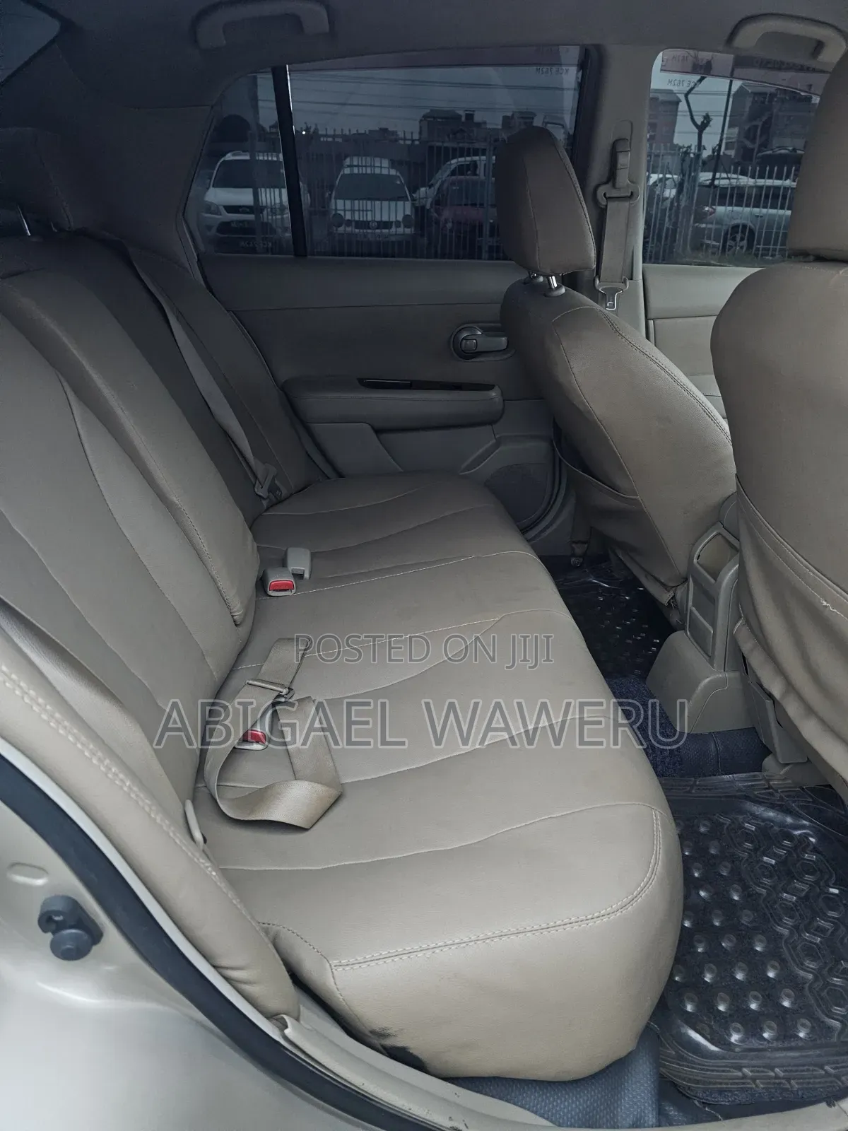 Nissan Tiida 1.5L 16V 2010 Beige