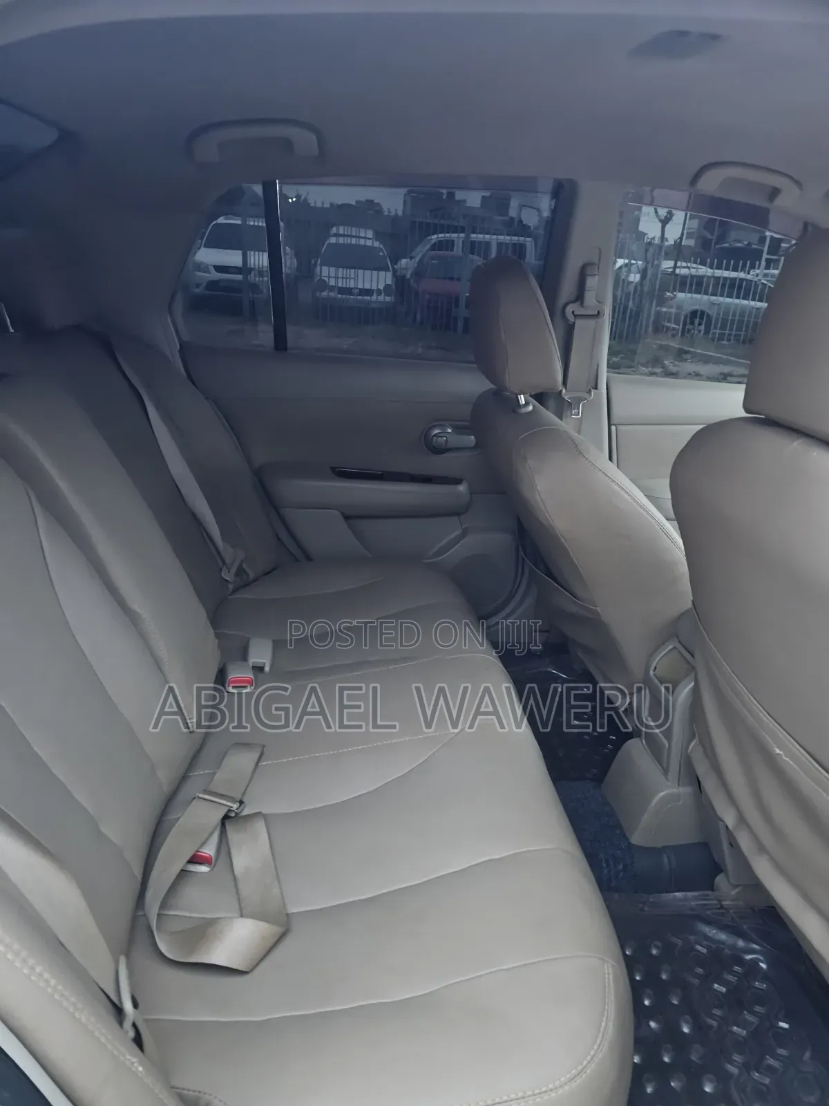Nissan Tiida 1.5L 16V 2010 Beige