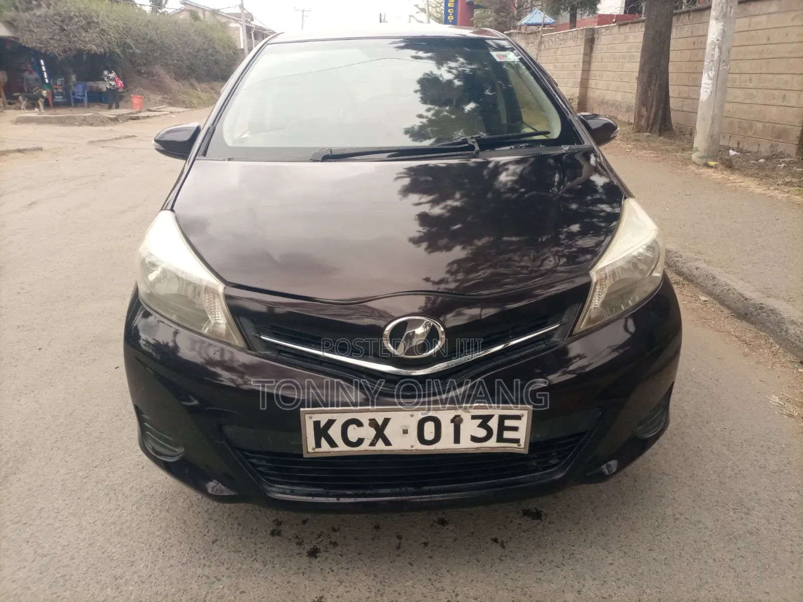 Toyota Vitz 1.3 FWD 3dr 2013 Purple