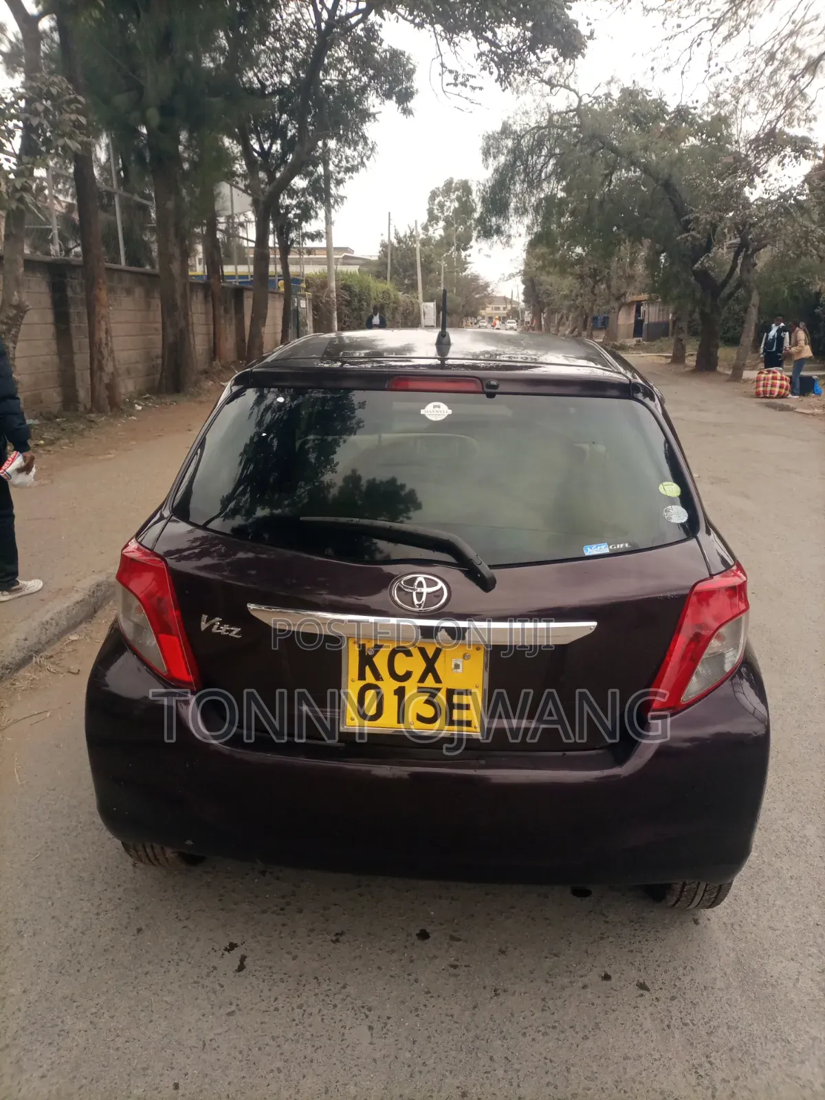 Toyota Vitz 1.3 FWD 3dr 2013 Purple