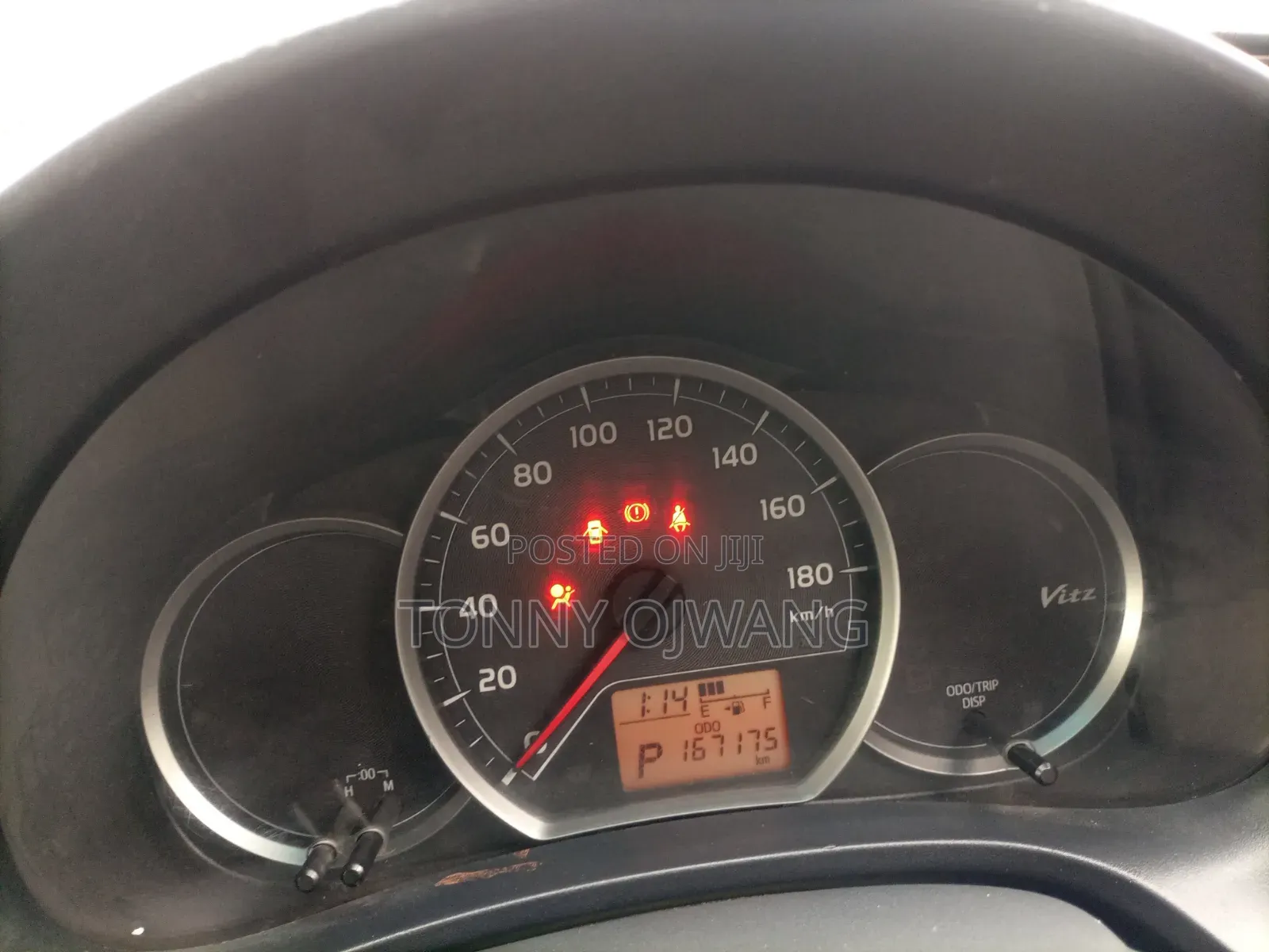 Toyota Vitz 1.3 FWD 3dr 2013 Purple