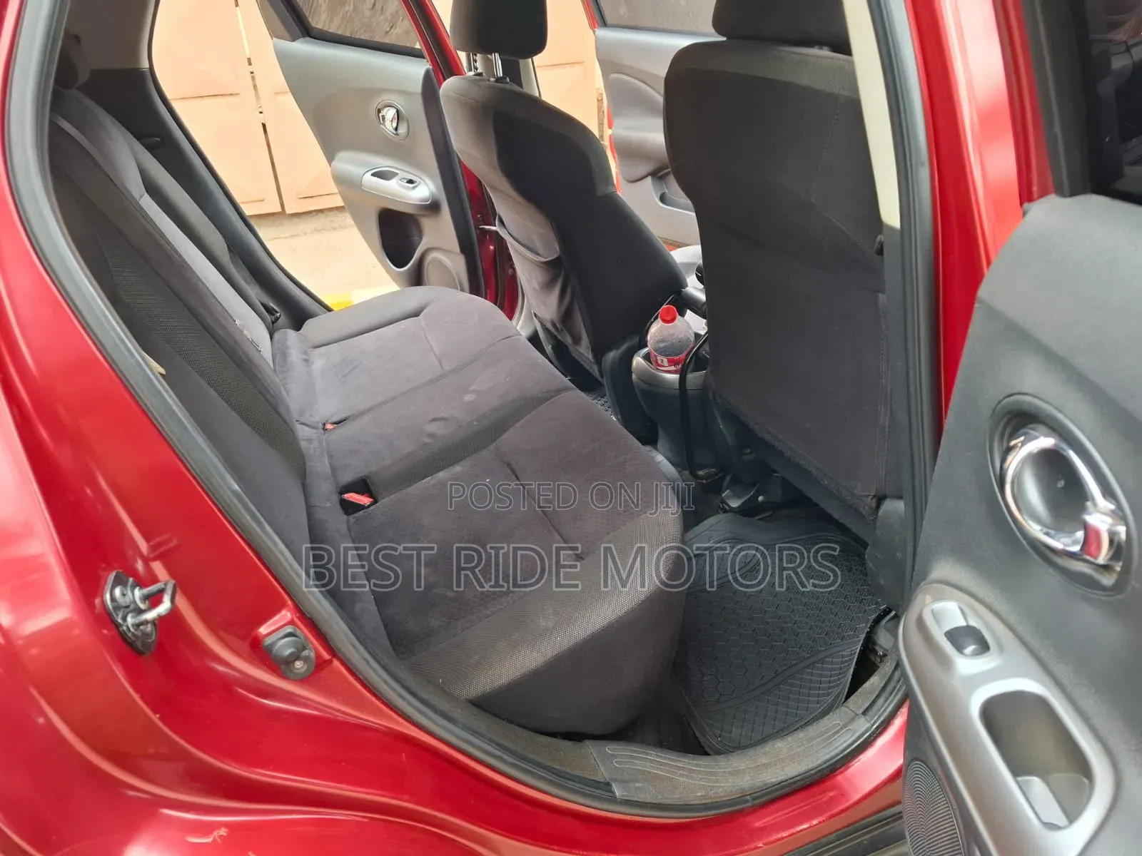 Nissan Juke 2011 Red