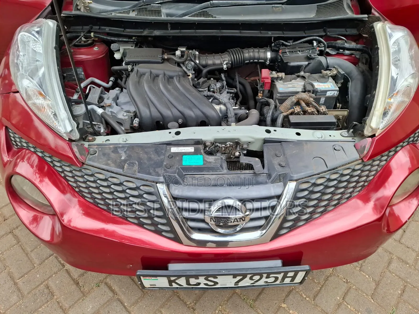 Nissan Juke 2011 Red