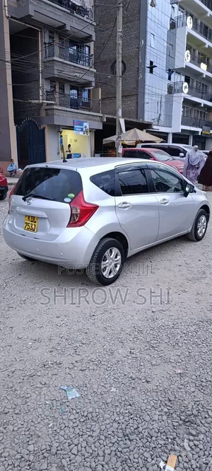 Nissan Note 2016 Silver