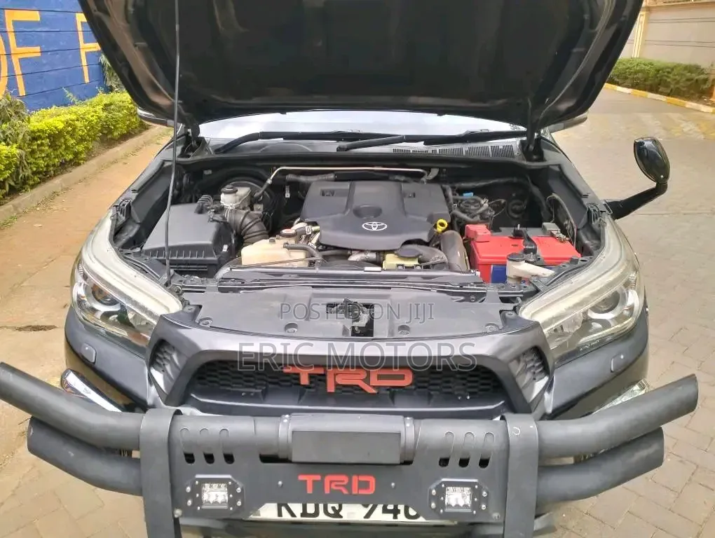 Toyota Hilux 2019 Black