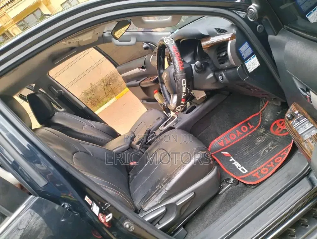 Toyota Hilux 2019 Black