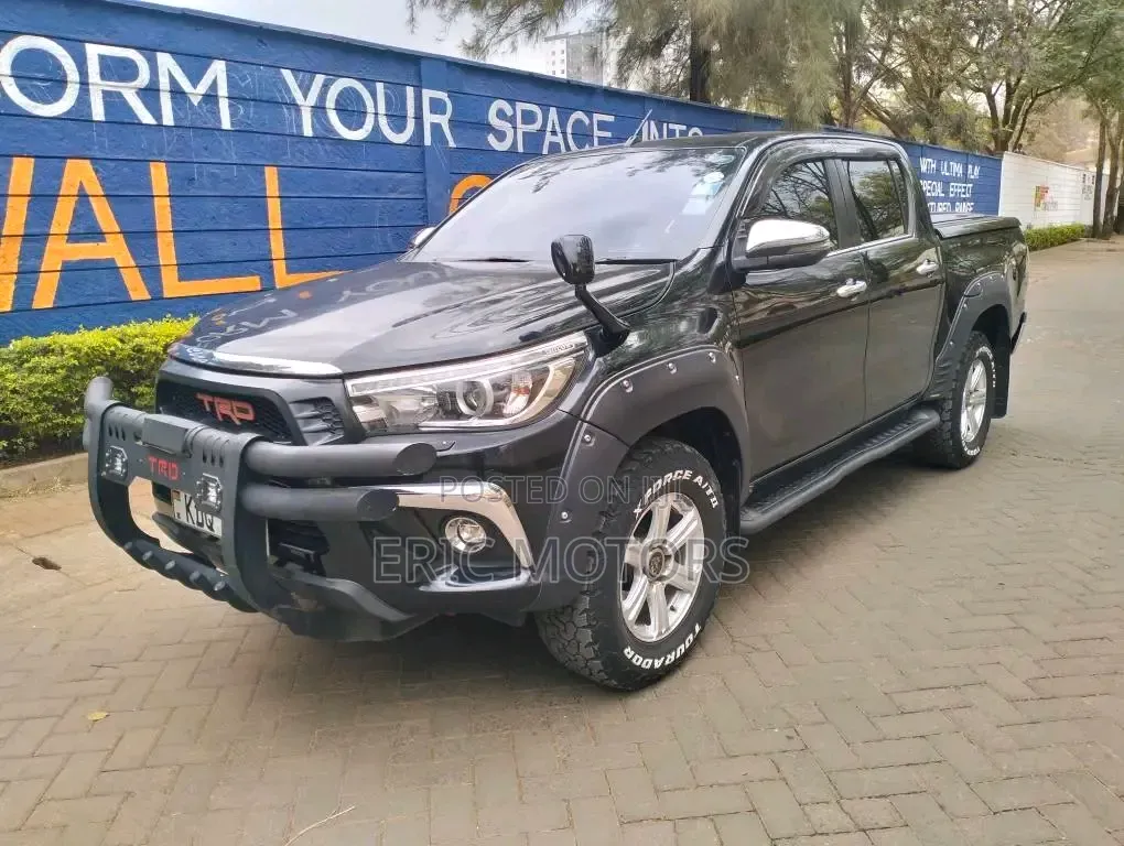 Toyota Hilux 2019 Black