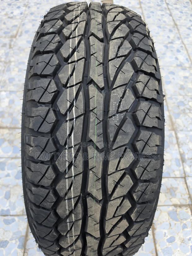 285 /70 R17 Comforser Tires (All Terrain) Cf 1000. - main view